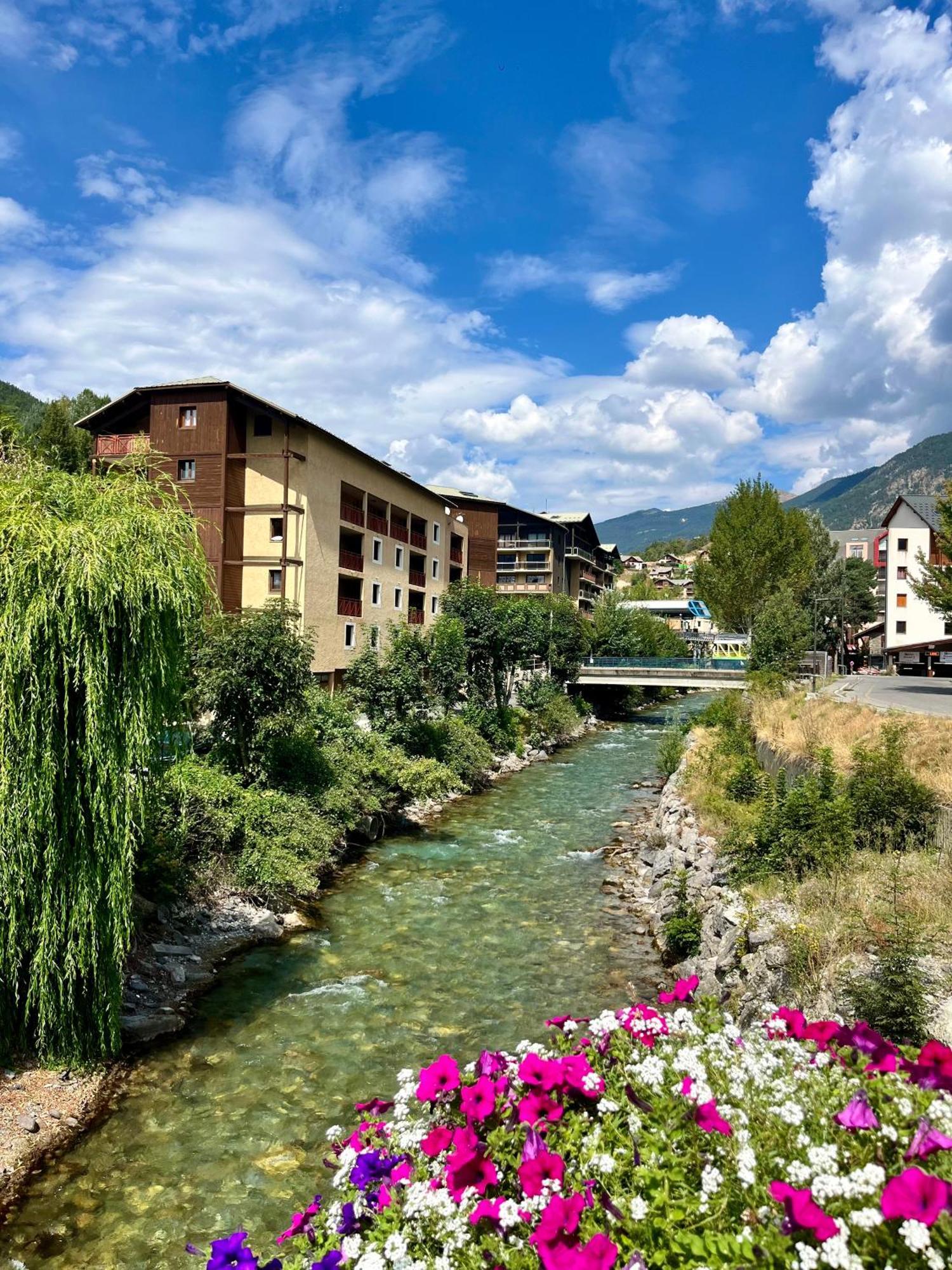 Charmant Duplex Pied De Pistes Briancon Exterior photo